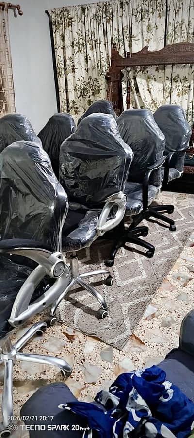 Office Chairs Available | Refurbished & New | 3500 Starting Price