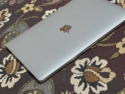 Apple MacBook Pro 2016 8/256