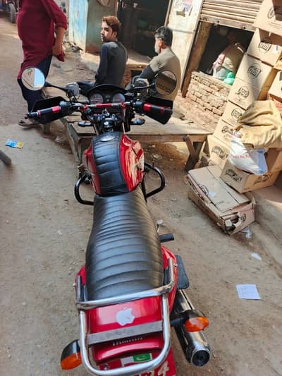 Yamaha ybr 125 2016 good condition