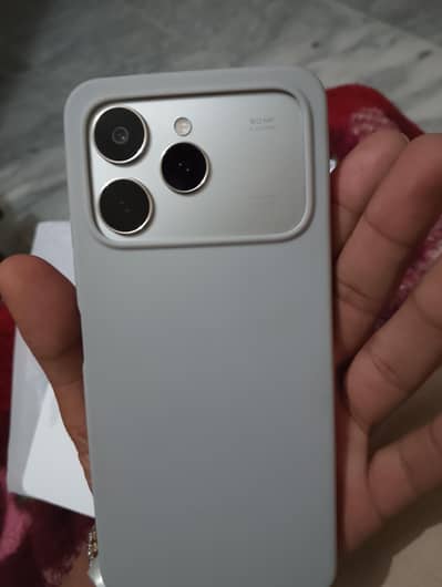 tecno spark 40 Gary color