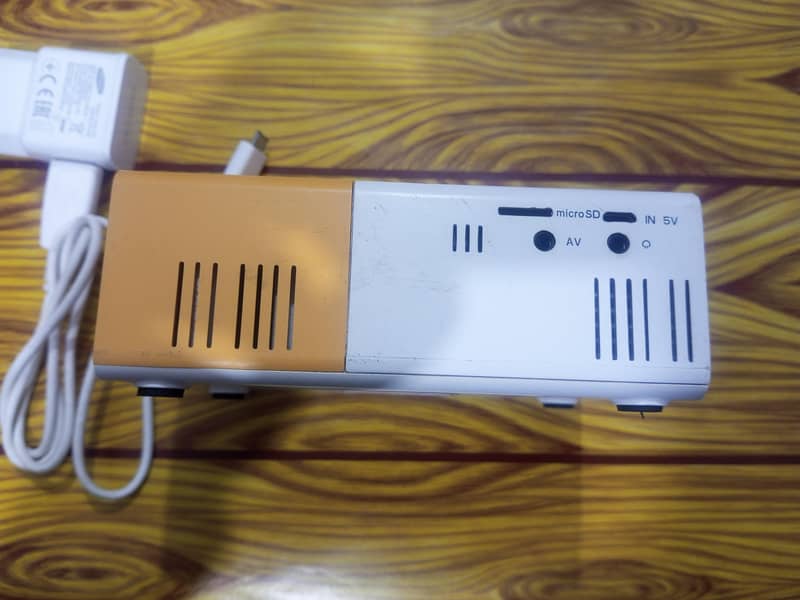 Mini LED Projector 3