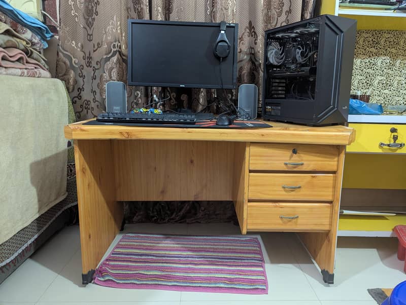 Study/Computer table for sale 0