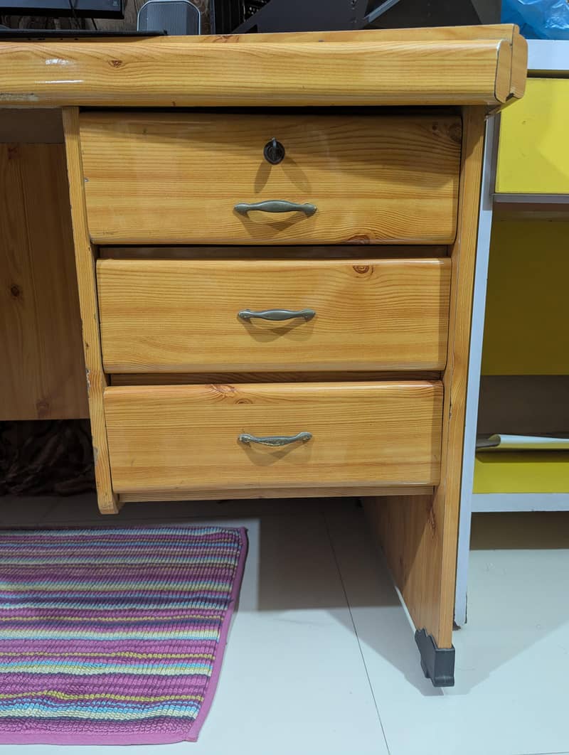 Study/Computer table for sale 1