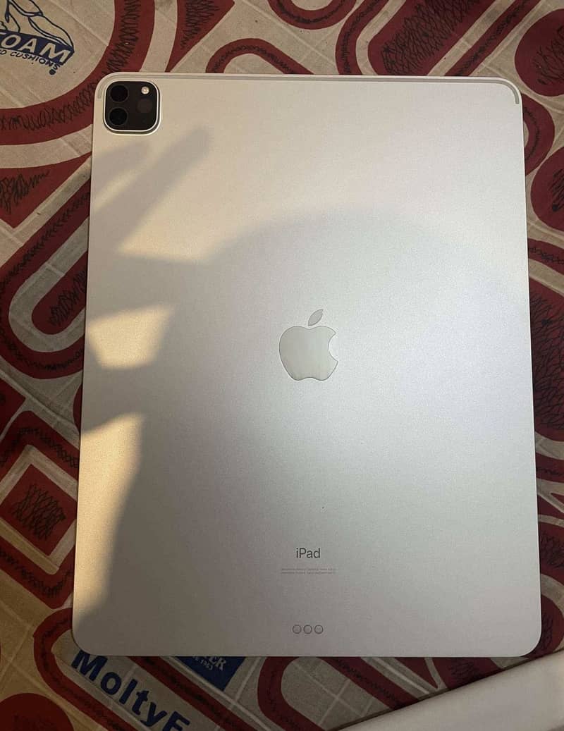 Ipad pro 12.9 4th gen 0