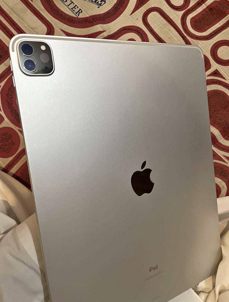 Ipad pro 12.9 4th gen 5