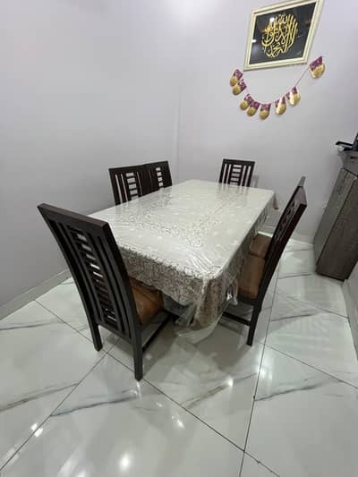6 seater dining table