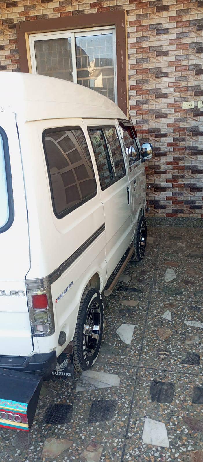 Model 2016 number 03117863711 7