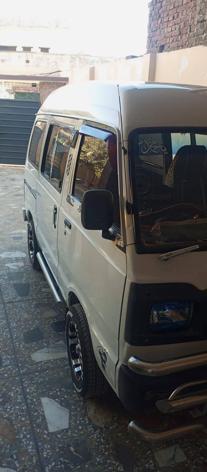 Model 2016 number 03117863711 9