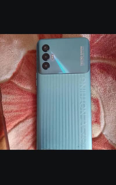 I am selling tecno spark 8 pro 4/64
