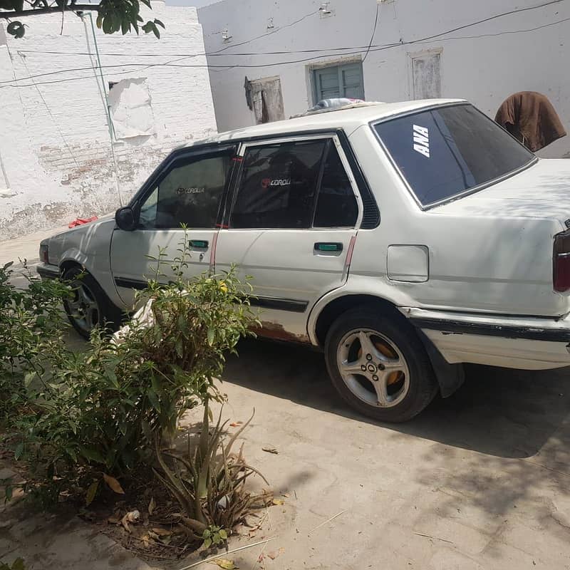 Toyota corolla 1986 3