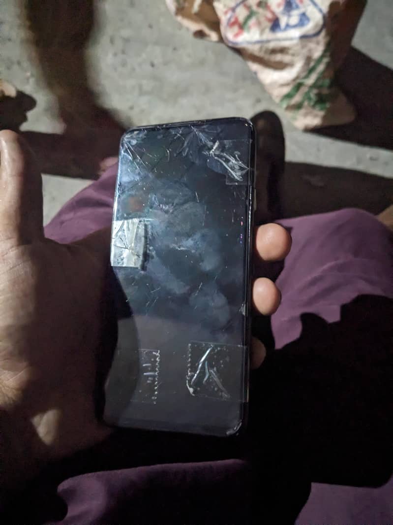 pixel 4a panel break 1