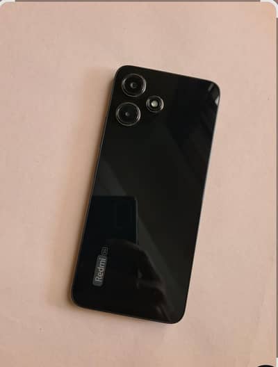 GOOD CONDITION+[128GB STORAGE}+{8 GB RAM} BATTERY HEALTH A± GLASS BACK