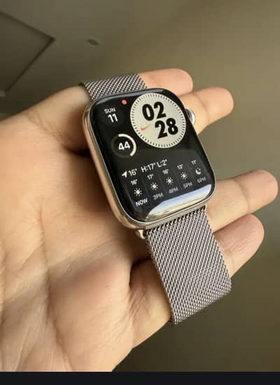 Apple stainless steel watch series 8 cellular + gps