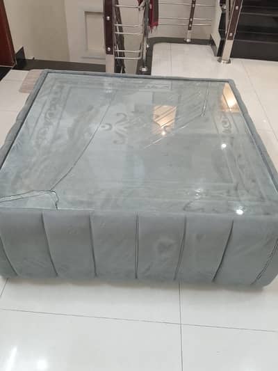 Table 4*4 size in pure kicker wooden & good quality poshish for sale.