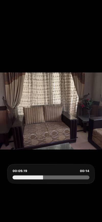 8 sofa seats 10/10 condition