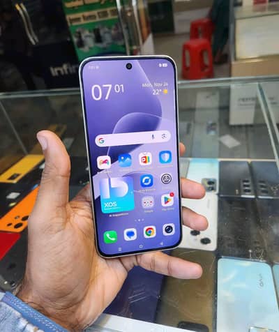 Infinix hot 60pro. 8!128 