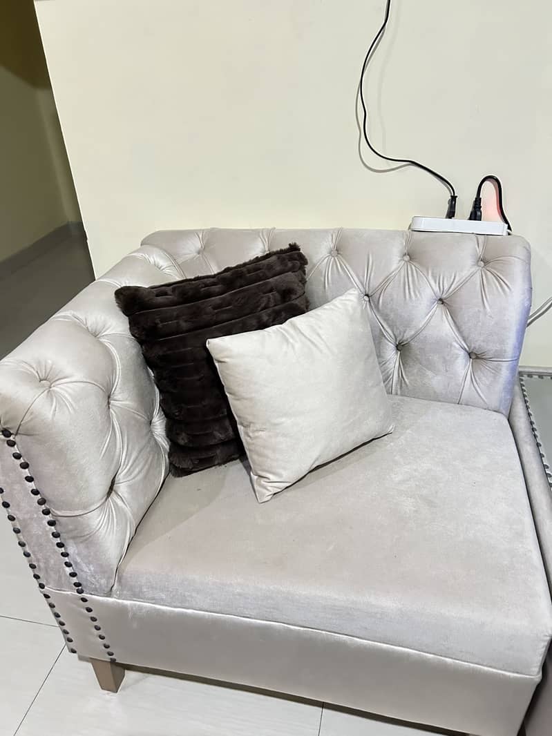 White sofas with table 1