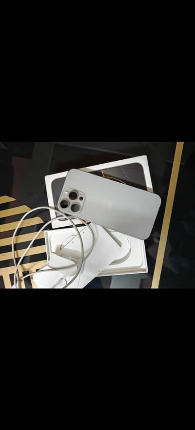 Iphone 16 pro max jv 256gb 92 health box complete New new