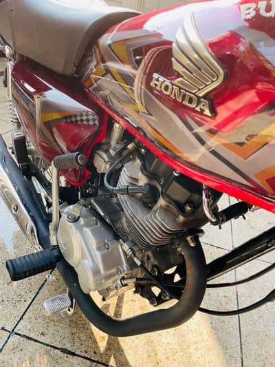 honda 125 2025 model red Clor