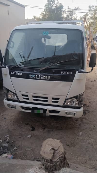 isuzu NKR 2016