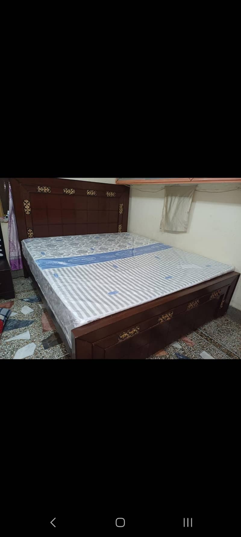 double bed 0