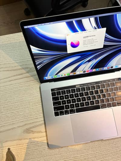 MacBook Pro (15-inch, 2018) - , Silver 32/1TB i9