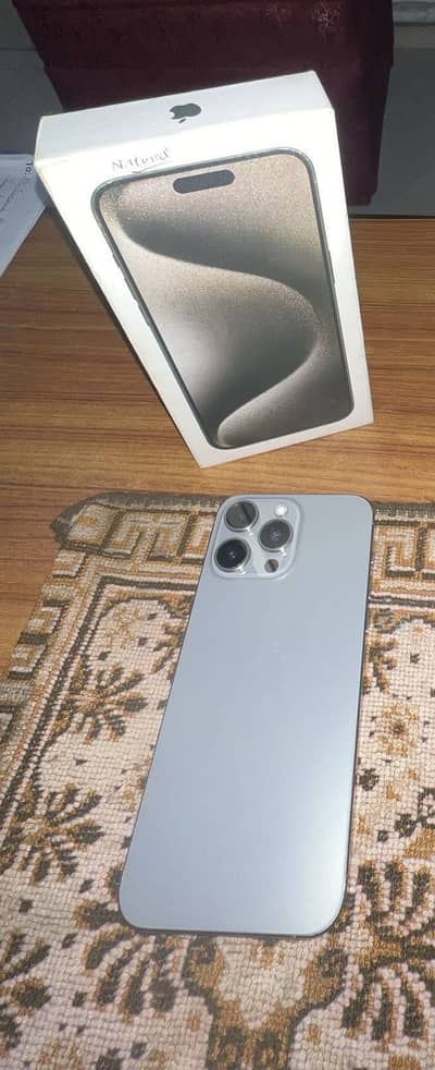 15pro max 256gb phy+esim Natural