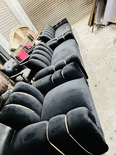 Black sofa set 3,2,1 comfortable