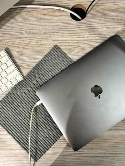 MacBook Pro (13-inch, 2017) - , 16/512 i7