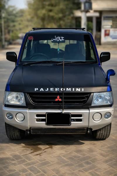 Mitsubishi Mini Pajero 660cc | 4WD | Manual | 2000 Model | 2008 Import