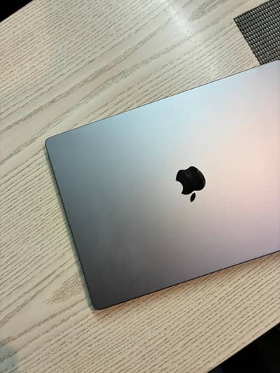 Apple MacBook M1 Pro (16-inch, 2021) - , Finish Grey