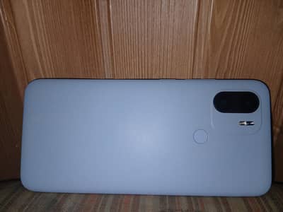 redmi a2 plus scrathless 3ram, 64 gb ,apna orignal toch panel ha