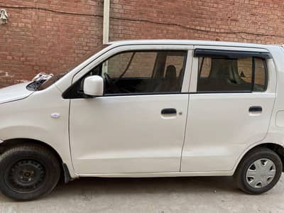 Suzuki wagon r  vxr 2017 modal  call me 03044243188