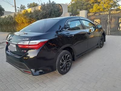 Toyota Grande 2023 black with black interior