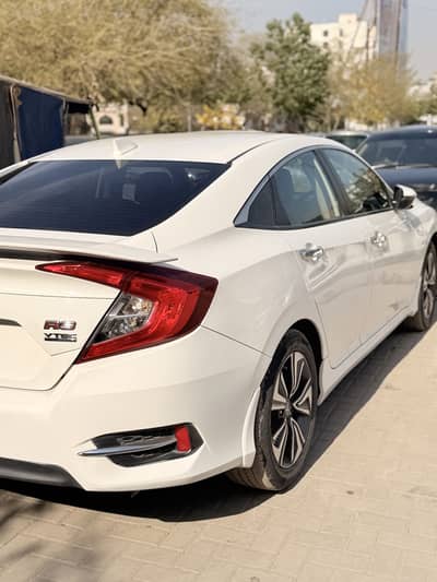 Honda civic turbo rs