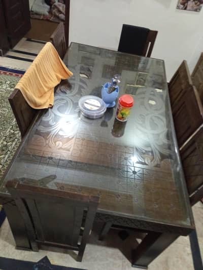 elegant 8 seater dining table for sale excellent condition