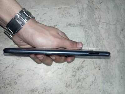 Tecno spark 4 non PTA  3 / 32