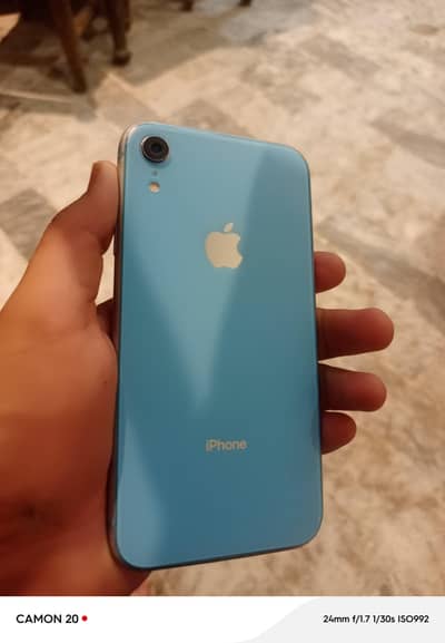 iPhone XR