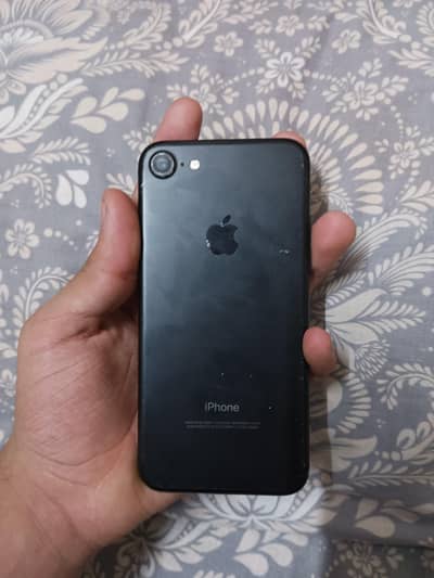 Iphone 7 9/10 condition