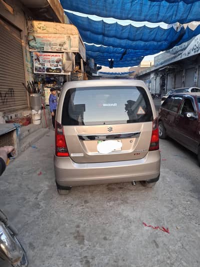 گاڑی بمپر ٹو بمپر جنین ہے کسی بھی قسم کا کوئی مسئلہ نہیں ہے