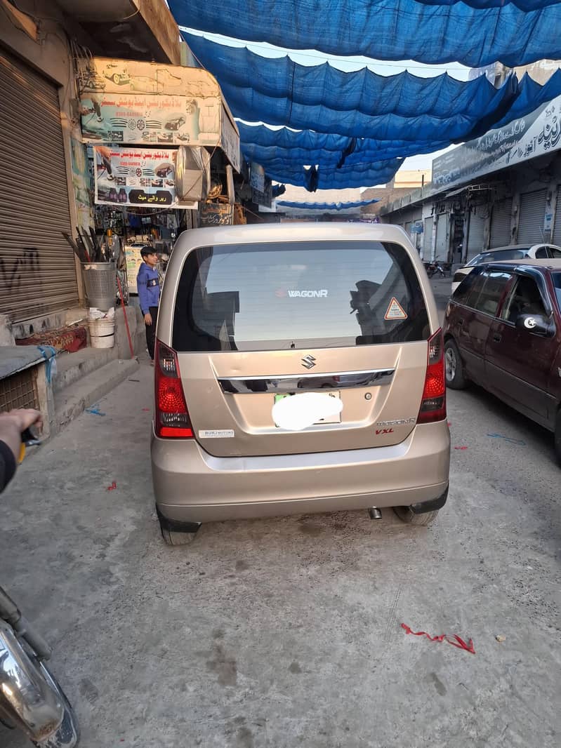 گاڑی بمپر ٹو بمپر جنین ہے کسی بھی قسم کا کوئی مسئلہ نہیں ہے 0