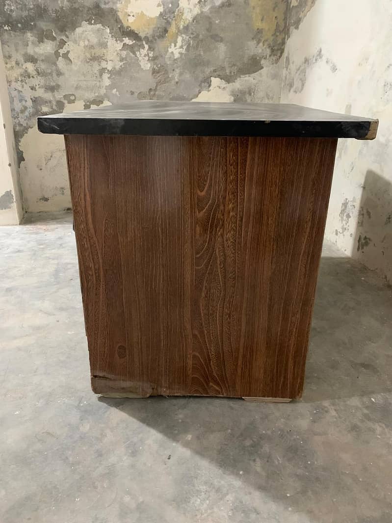 office table normal condition 1