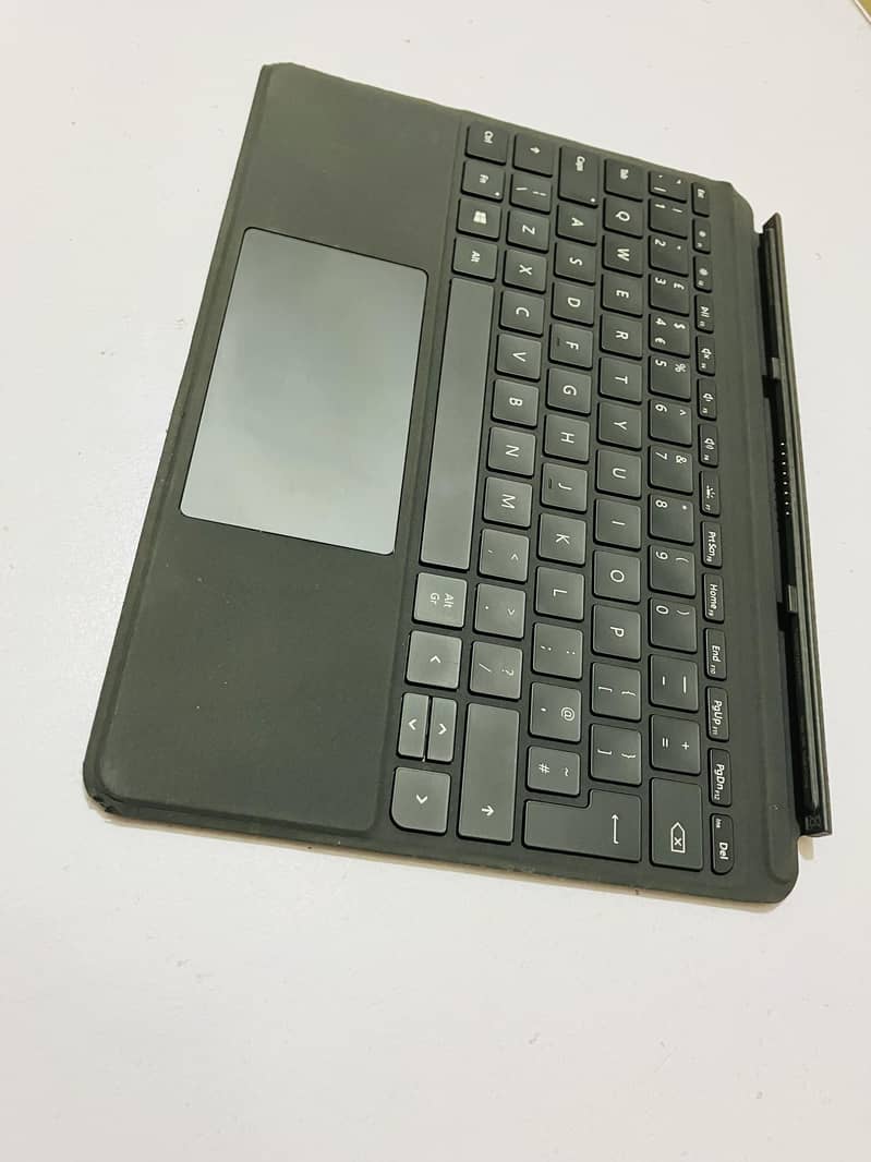 Surface Tablet (8/256) 6