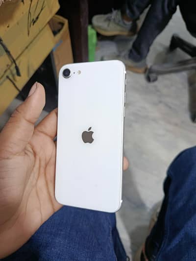 IPHONE SE 2. WHITE CLR
