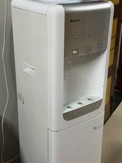 Buhat acha hein only used 8 months want to sell it quickly