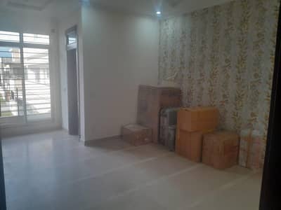 upper portion for rent in E11/2