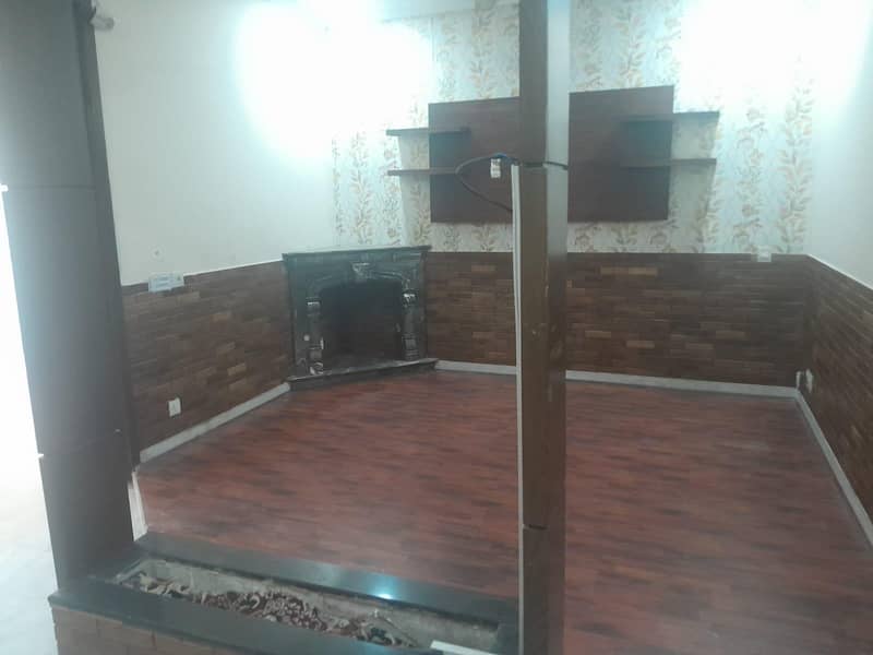 upper portion for rent in E11/2 1