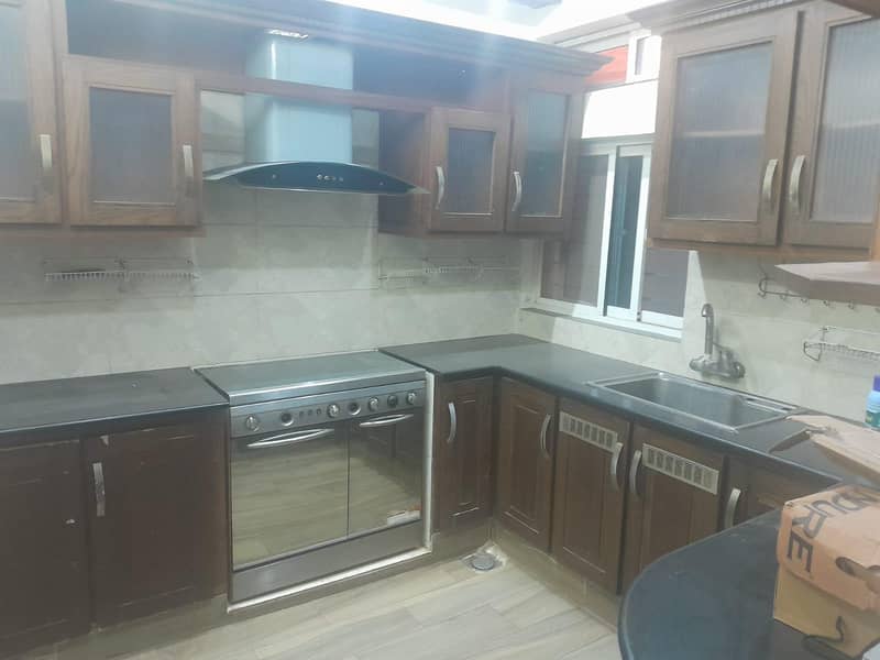 upper portion for rent in E11/2 2