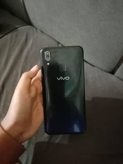 VIVO Y19 FOR SALE GOOD CONDITION