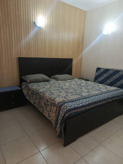 bed set without mattress